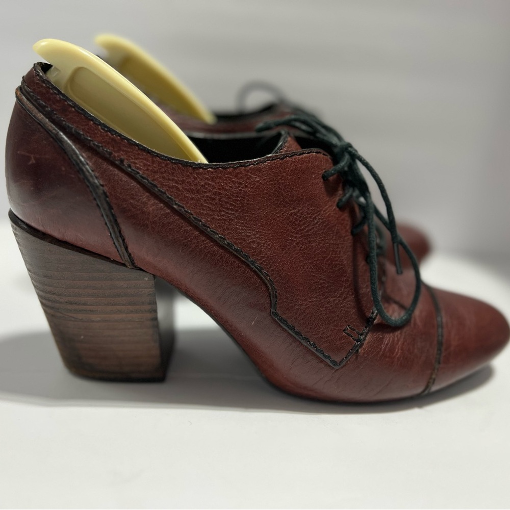 Fossil Brown Leather Oxford Heels Size 10 Lace-Up Chunky Block Heel Shoes